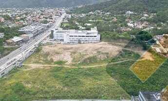 Imagem 6: Terreno Comercial de 27.000,00 m² à Venda em Itaipu, Niterói-RJ: Oportunidade Imperdível!