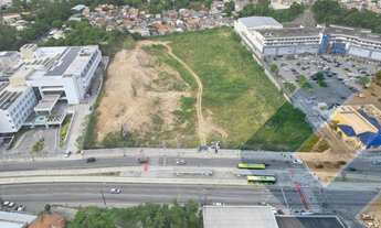 Imagem 2: Terreno Comercial de 27.000,00 m² à Venda em Itaipu, Niterói-RJ: Oportunidade Imperdível!