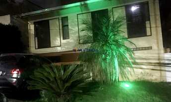 Imagem: ALPHAVILLE 10 - Sobrado com 4 dorm (2 suítes)