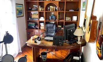 Imagem 4: Sobrado com 3 amplas suítes, amplo living com lareira, escritório, piscina, sauna, espaço