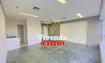 Imagem 7: ALPHAVILLE SALA COMERCIAL - COM 42M² - VISTA INCRIVEL E ÓTIMA LOCAIZAÇÃO