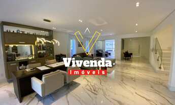 Imagem 2: Sua nova casa de alto padrão em Alphaville: 4 suítes, 6 garagens e muito espaço