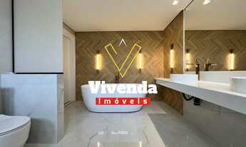 Imagem 7: Luxuosa casa reformada no Residencial 02 de Alphaville, com 5 suítes e área de lazer comp