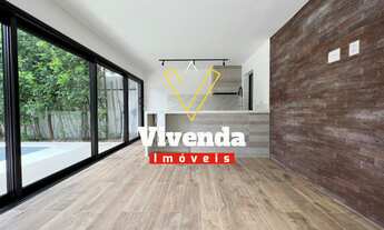 Imagem 2: Luxuosa casa reformada no Residencial 02 de Alphaville, com 5 suítes e área de lazer comp