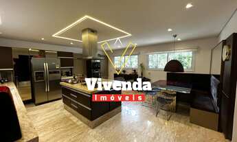 Imagem 4: Mansão dos Sonhos em Alphaville: Casa semi-térrea com piscina, jacuzzi e mini campo de fut