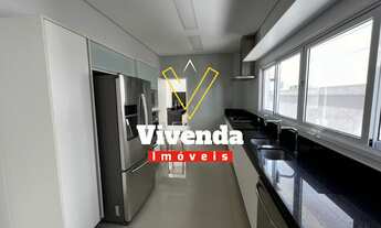 Imagem 2: Essa residência de tirar o fôlego oferece uma combinação perfeita de design moderno, tecno