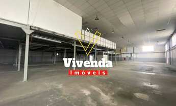 Imagem 5: Galpão industrial com dois monta cargas. Pé direito com 10, Próximo Supermercados, padaria