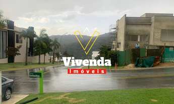 Imagem 2: Belo terreno em leve aclive com 450 m² , proximo da portaria, projeto ja aprovado na pref