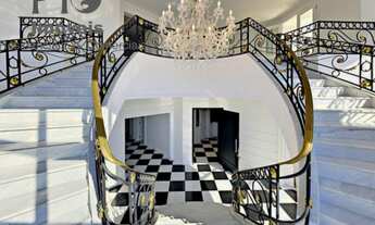 Imagem: Cobertura com 5 suites 7 vagas a venda no