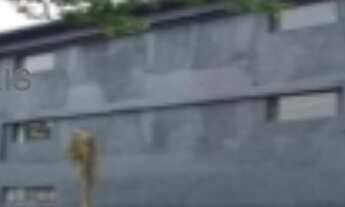 Imagem: Terreno Comercial com prédio de três pavimentos