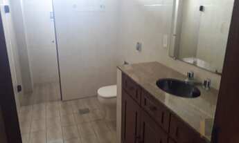 Imagem 4: Vendo excelente apartamento no centro da cidade, próximo ao fórum. Tranquilidade e confort