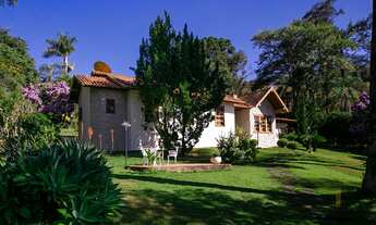 Imagem: Chácara de luxo à venda em Brazópolis-MG