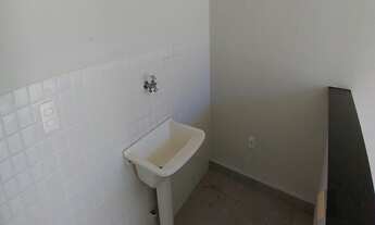 Imagem 6: Alugo casa bem próximo à faculdade de Medicina. Sâo 3 quartos sendo 1 suíte, WC social, sa