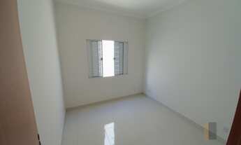 Imagem 7: Vendo casa no bairro da Varginha, são 3 quartos sendo 1 suíte, sala ampla integrada com a