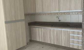 Imagem 3: Vendo uma ótima casa com localização central