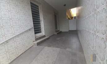 Imagem 2: Alugo sobrado amplo com 5 quartos sendo 3 suítes em região central privilegiada na Varginh