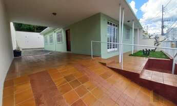 Imagem: Alugo casa ampla em ótima localização