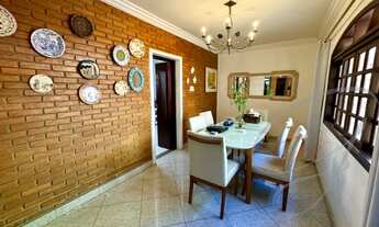 Imagem 2: Imperdível casa à venda em Osasco-SP, no bairro Adalgisa: 4 quartos, 2 suítes, 2 salas, 6