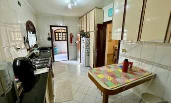 Imagem 6: Imperdível casa à venda em Osasco-SP, no bairro Adalgisa: 4 quartos, 2 suítes, 2 salas, 6