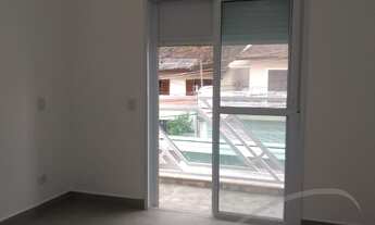 Imagem 2: Excelente Casa à Venda em Osasco-SP, Bairro Umuarama: 3 Quartos, 2 Suítes, 3 Salas, 4 Banh
