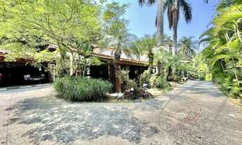 Imagem 5: Casa residencial para Venda Granja Viana, Cotia 6 dormitórios sendo 6 suítes, 3 salas, 9 b