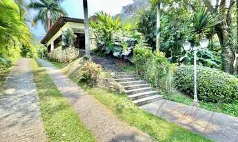 Imagem 1: Casa residencial para Venda Granja Viana, Cotia 6 dormitórios sendo 6 suítes, 3 salas, 9 b