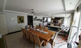 Imagem 5: Residência de alto padrão, 722 ms. 5 suites, sala ampla para vários ambientes, na melhor l