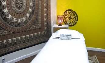 Imagem 6: Excelente Casa Comercial à Venda em Osasco-SP, Bairro Vila Campesina: 2 Quartos, 4 Salas