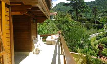 Imagem 4: Casa duplex em condomínio fechado com 4 quartos sendo 3 suítes