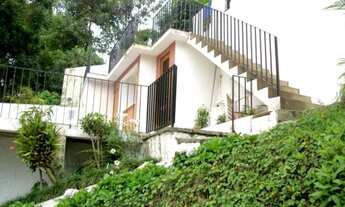 Imagem: Casa duplex com sala em 4 ambientes, 4 quartos