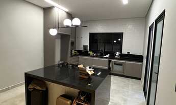 Imagem 3: Casa à venda Condomínio Figueira Garden, Atibaia-SP