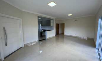 Imagem 2: Casa à venda no Condomínio Vale das Águas em Bragança Paulista-SP