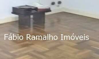 Imagem 4: Casa térrea com 3 dormitórios, suíte, e 3 vagas, no Campo Grande