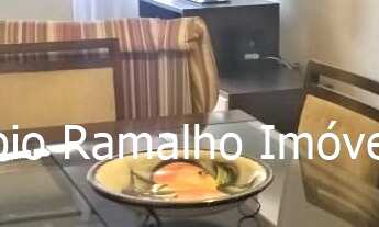 Imagem: 3 dormitórios, suíte, e 2 vagas. Cond