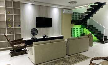 Imagem 5: CASA COM 5 DORMITÓRIOS COM 4 SUÍTES, PISCINA, CHURRASQUEIRA, MOBILIADA, QUADRA DA PRAIA À