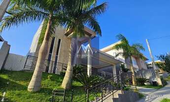 Imagem 3: Casa de Condomínio com 3 Quartos e 4 banheiros à Venda, 210 m² por R$ 1.900.000