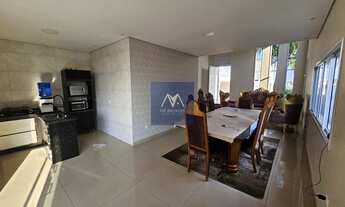 Imagem 4: Casa de Condomínio com 3 Quartos e 4 banheiros à Venda, 210 m² por R$ 1.900.000