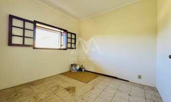 Imagem 3: Casa de Cinema à Venda em Jundiaí - Jardim Novo Mundo: 3 Quartos, 1 Suíte, 3 Salas, 6 Banh