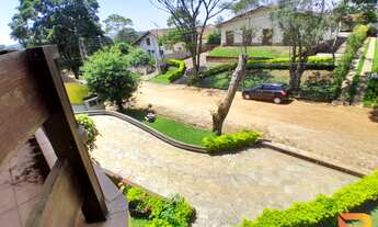 Imagem 2: Linda casa em Condomínio fechado com 4 dormitórios e ao lado do Aruja Golf Clube