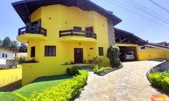 Imagem: Linda casa em Condomínio fechado com 4