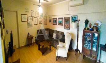 Imagem 4: 3 dormitórios com dependência de empregada a poucos metros da praia e centro comercial do