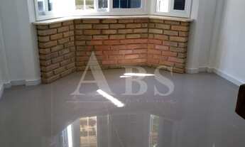 Imagem 7: Casa com 4 suítes, churrasqueira, piscina e 4 vagas de garagem