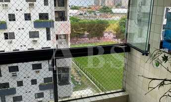 Imagem 5: Sacada, 3 quartos sendo 1 suíte, dependência de empregada, lazer, 2 vagas demarcadas