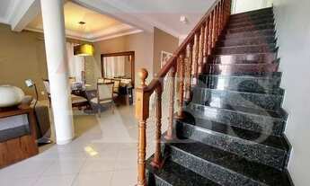 Imagem 3: Casa tipo sobrado alto padrão para venda no Bairro Embaré em Santos