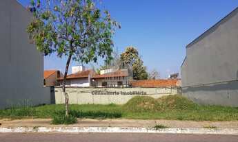 Imagem: 300M² de Área Total