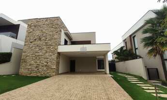 Imagem: Casa a venda, 4 suítes, sendo 1 no térreo