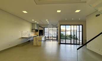 Imagem 6: Casa à Venda no Condomínio Residencial Club Portinari com 3 suítes, em Paulínia