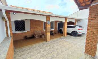 Imagem 5: Casa à venda com quintal e churrasqueira, jardim Carlos Lourenço, ao lado do Swift