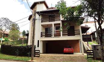 Imagem: Casa à venda, ampla e aconchegante ao mesmo