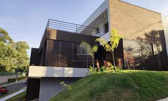 Imagem 2: Casa de Luxo em Condomínio de Alto Padrão em Valinhos-SP, Chácaras Silvania 3 quartos, 3